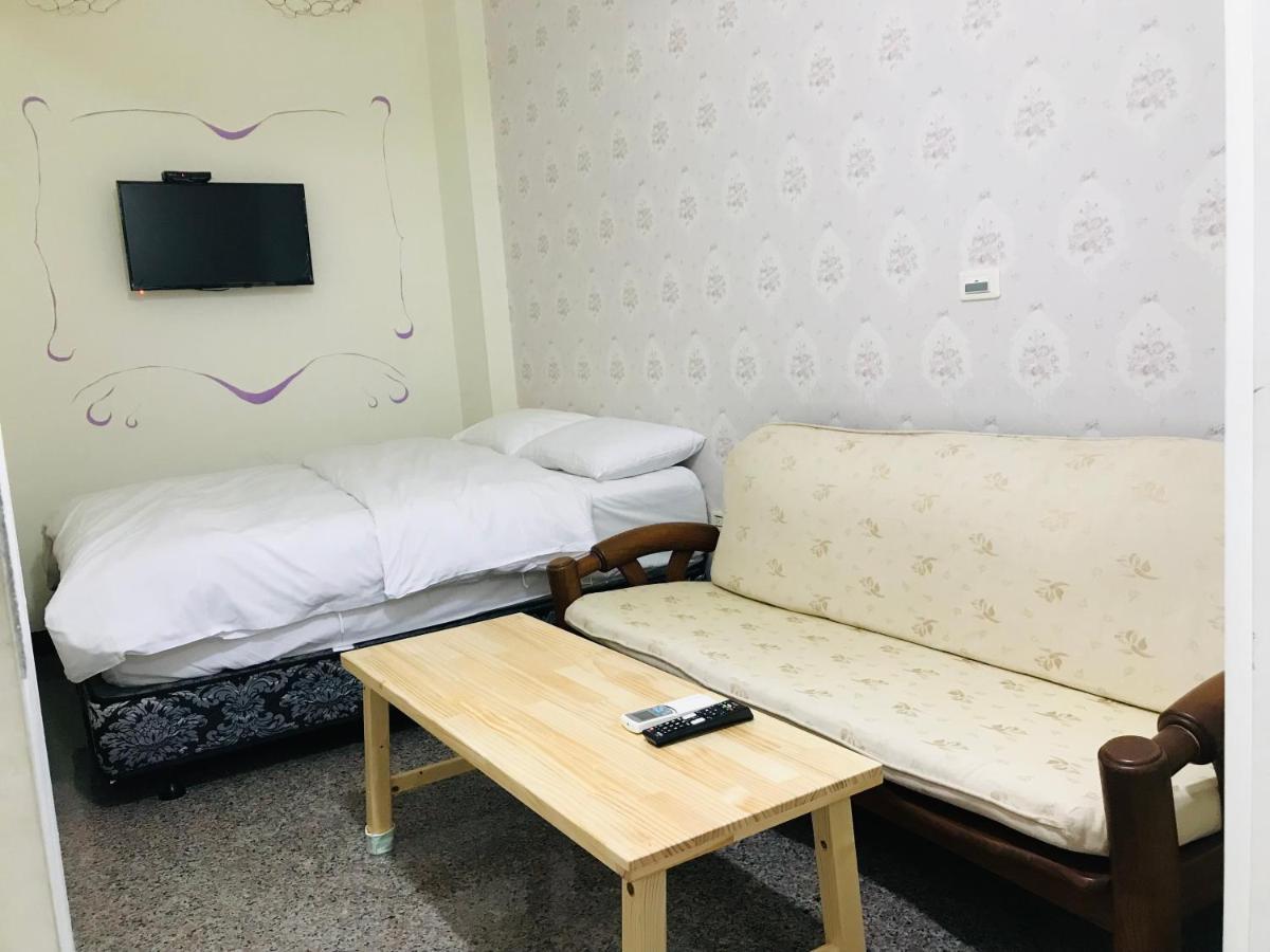花園夜市易民宿 Ταϊνάν Εξωτερικό φωτογραφία
